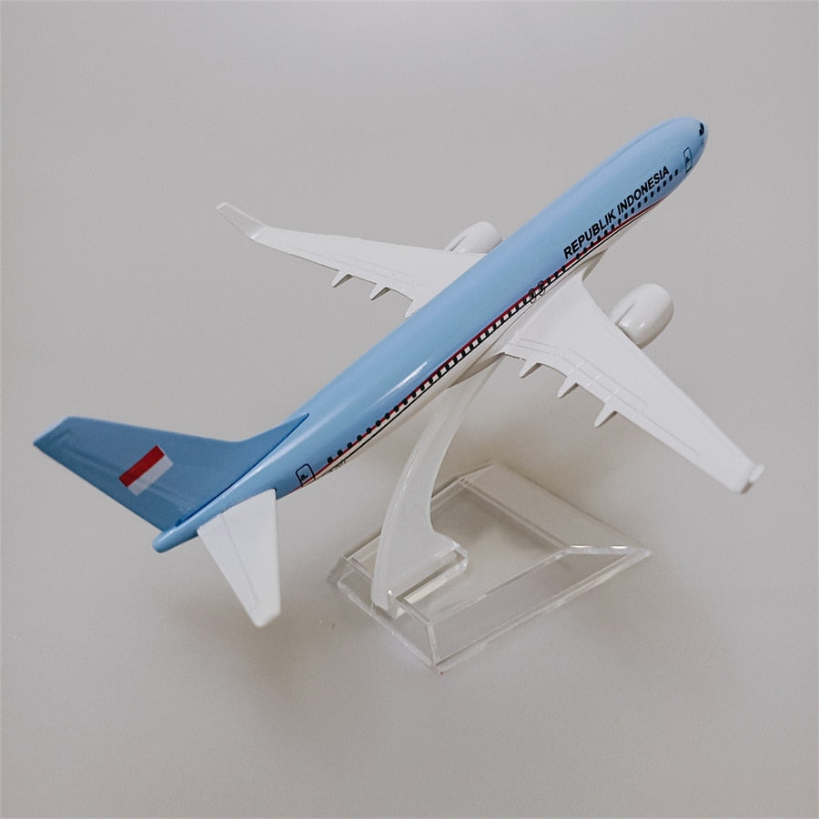 16cm/6.3" Republik Indonesia B737 (NoGear)